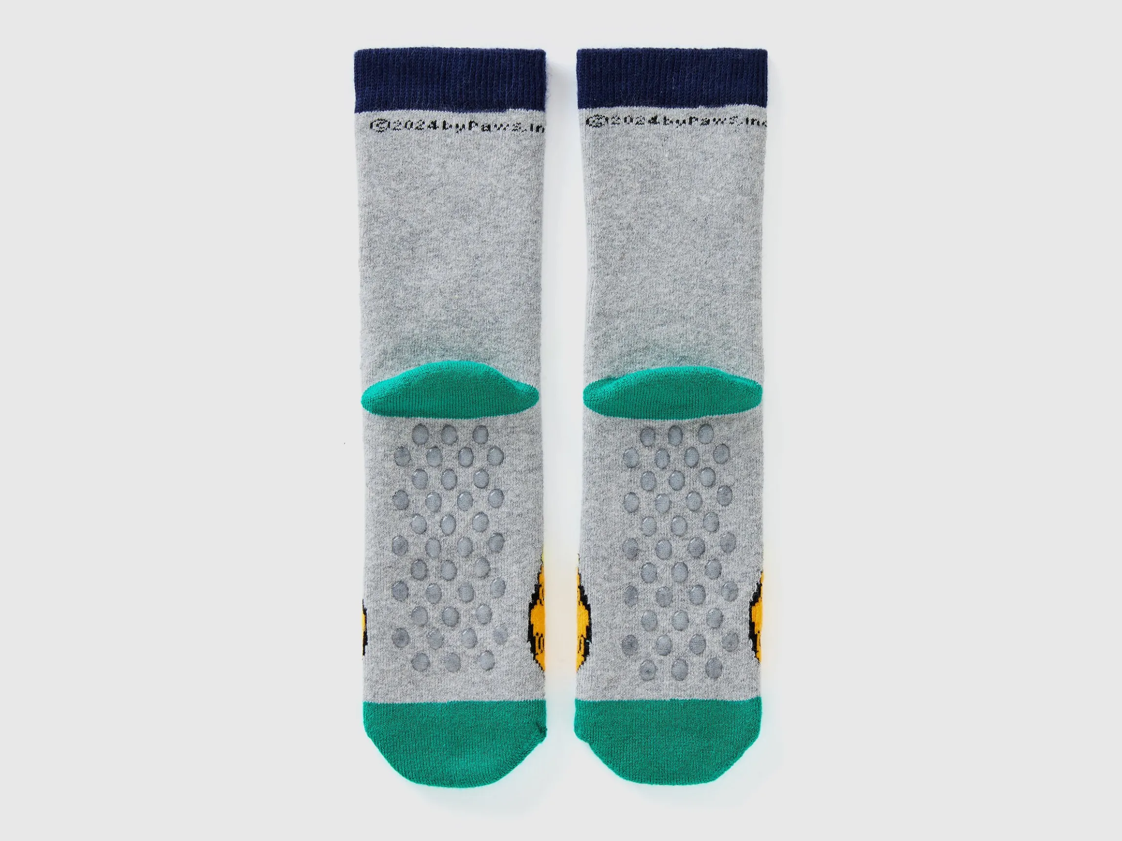 Garfield ©2024 by Paws, Inc. non-slip socks