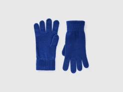 Gloves in pure virgin wool
