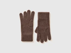 Gloves in pure virgin wool