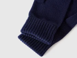 Gloves in pure virgin wool