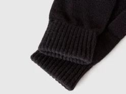 Gloves in pure virgin wool