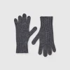 Gloves with cable knit