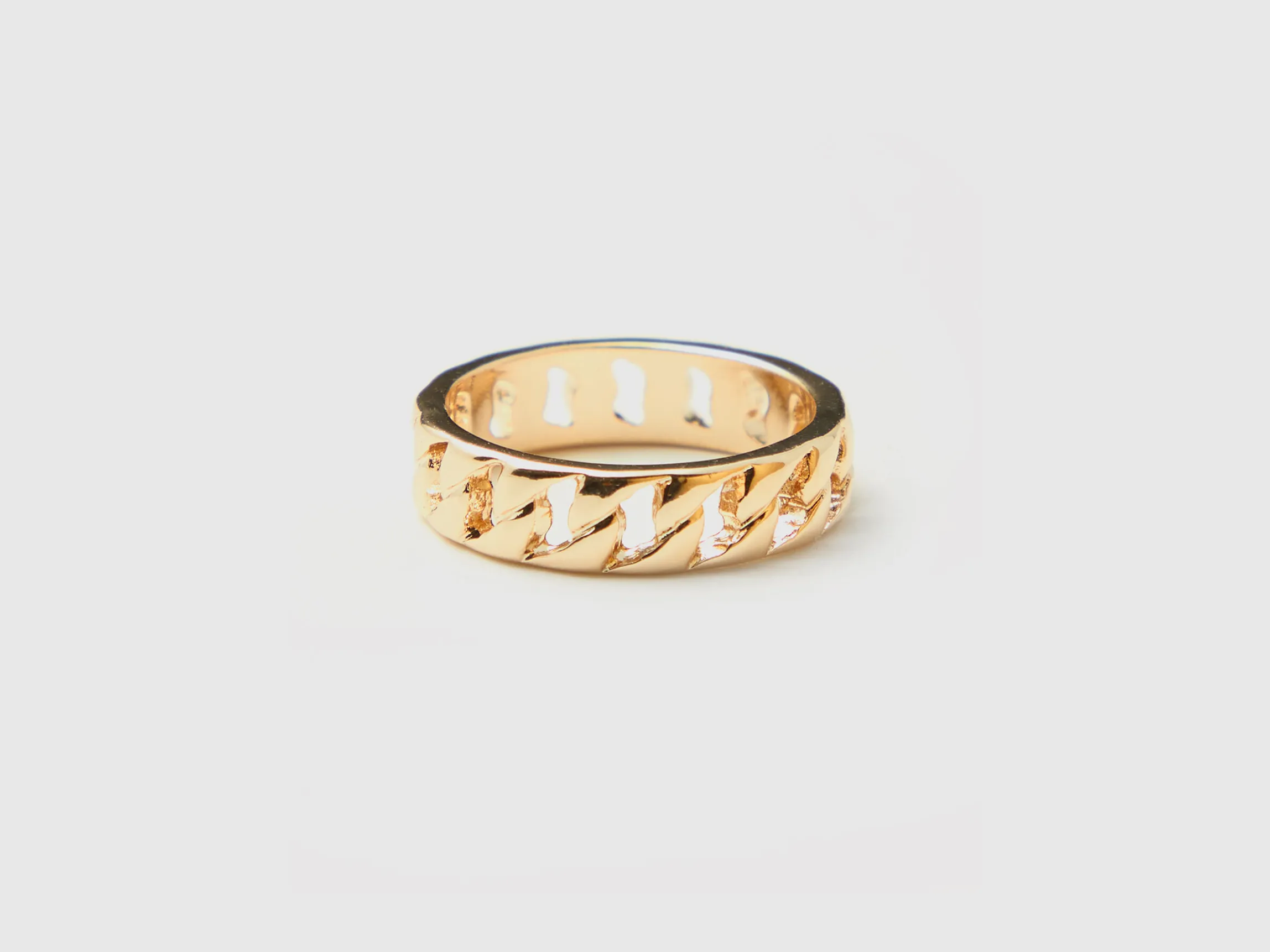 Gold chain ring
