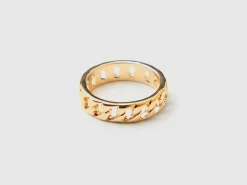 Gold chain ring