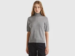 Gray short sleeve turtleneck in cashmere blend
