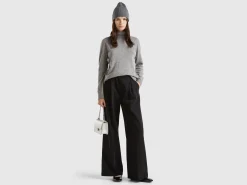 Gray turtleneck sweater in cashmere and wool blend