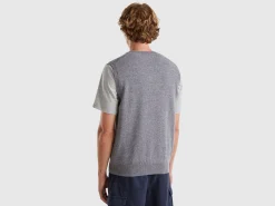 Gray vest in pure Merino wool