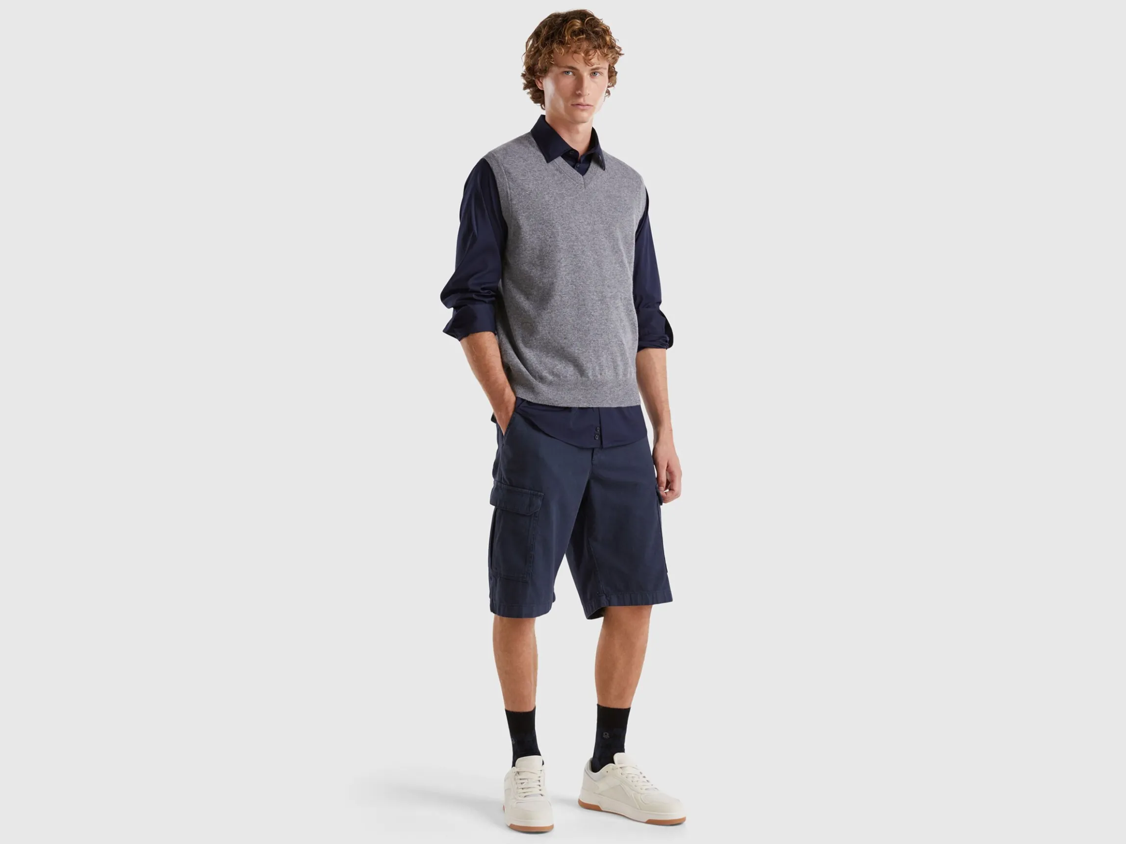 Gray vest in pure Merino wool