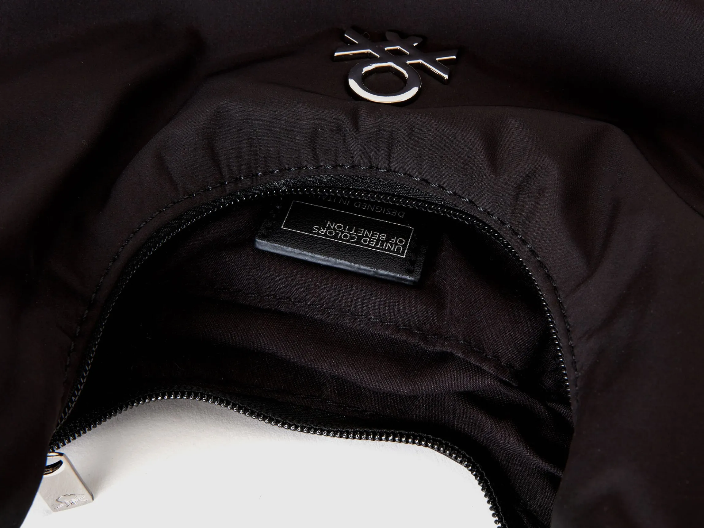 Half moon shoulder bag