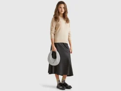 Half moon shoulder bag