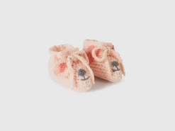 Handmade booties with applique