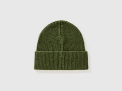 Hat in cashmere and wool blend