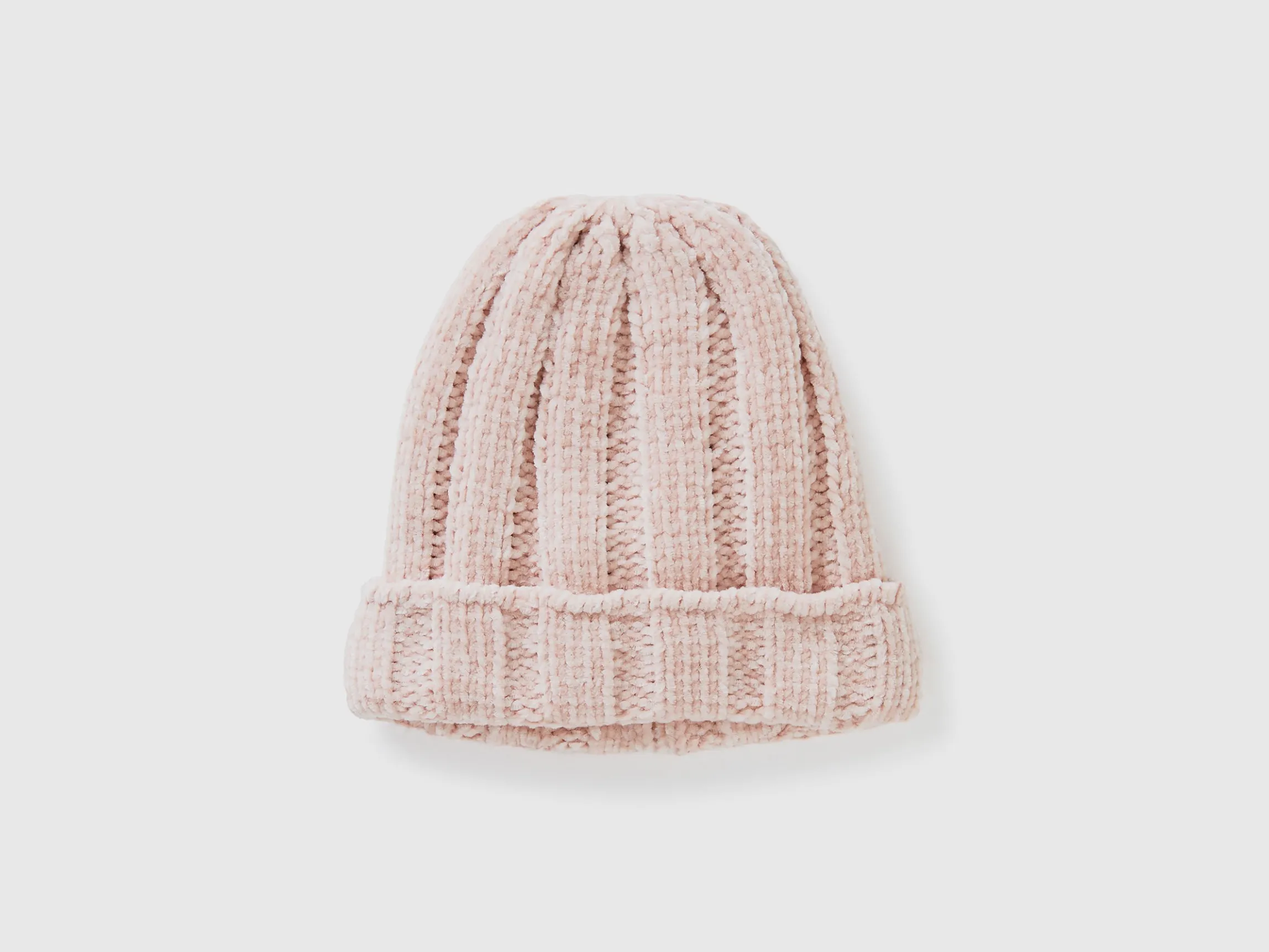 Hat in chenille