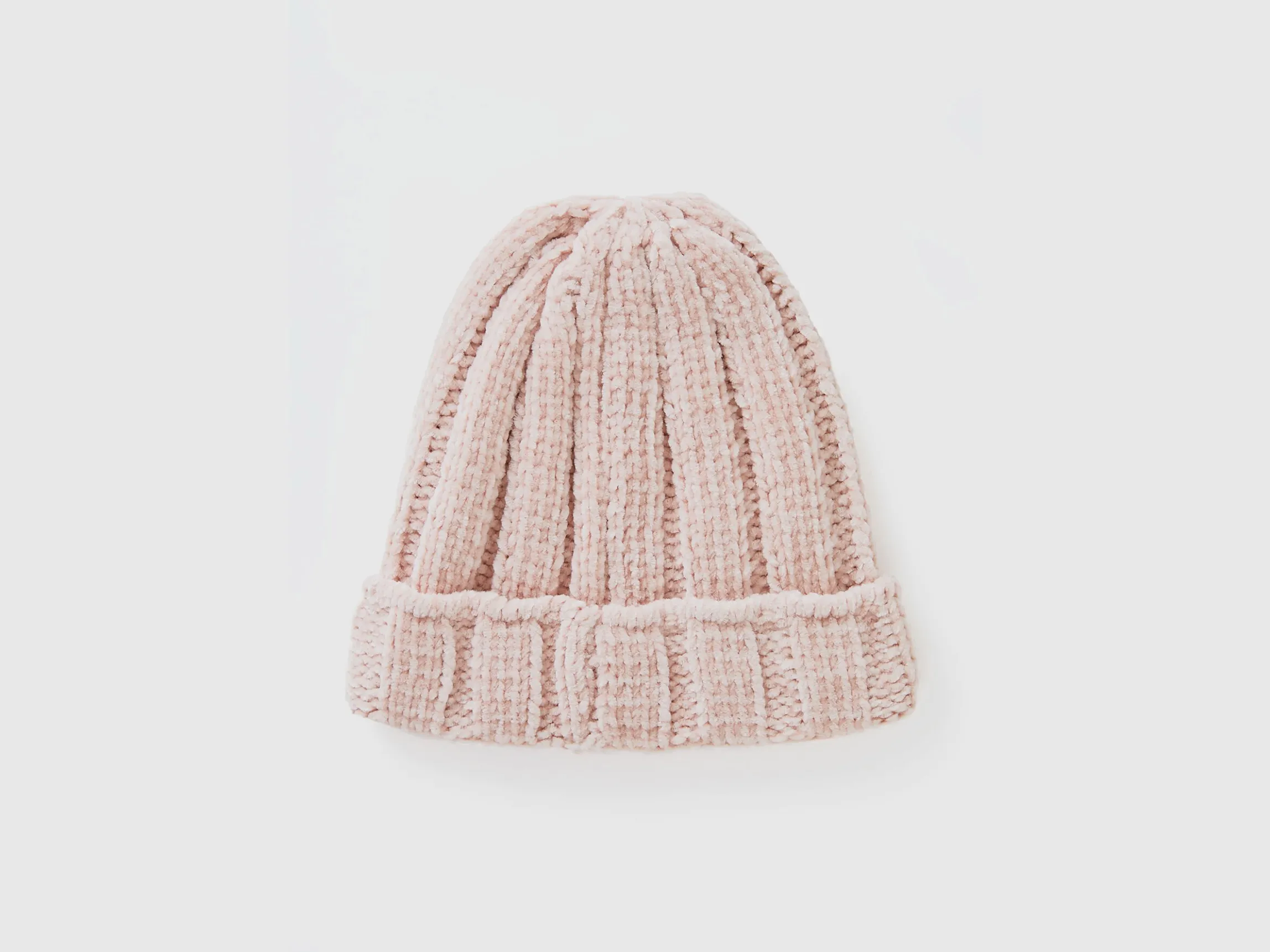 Hat in chenille