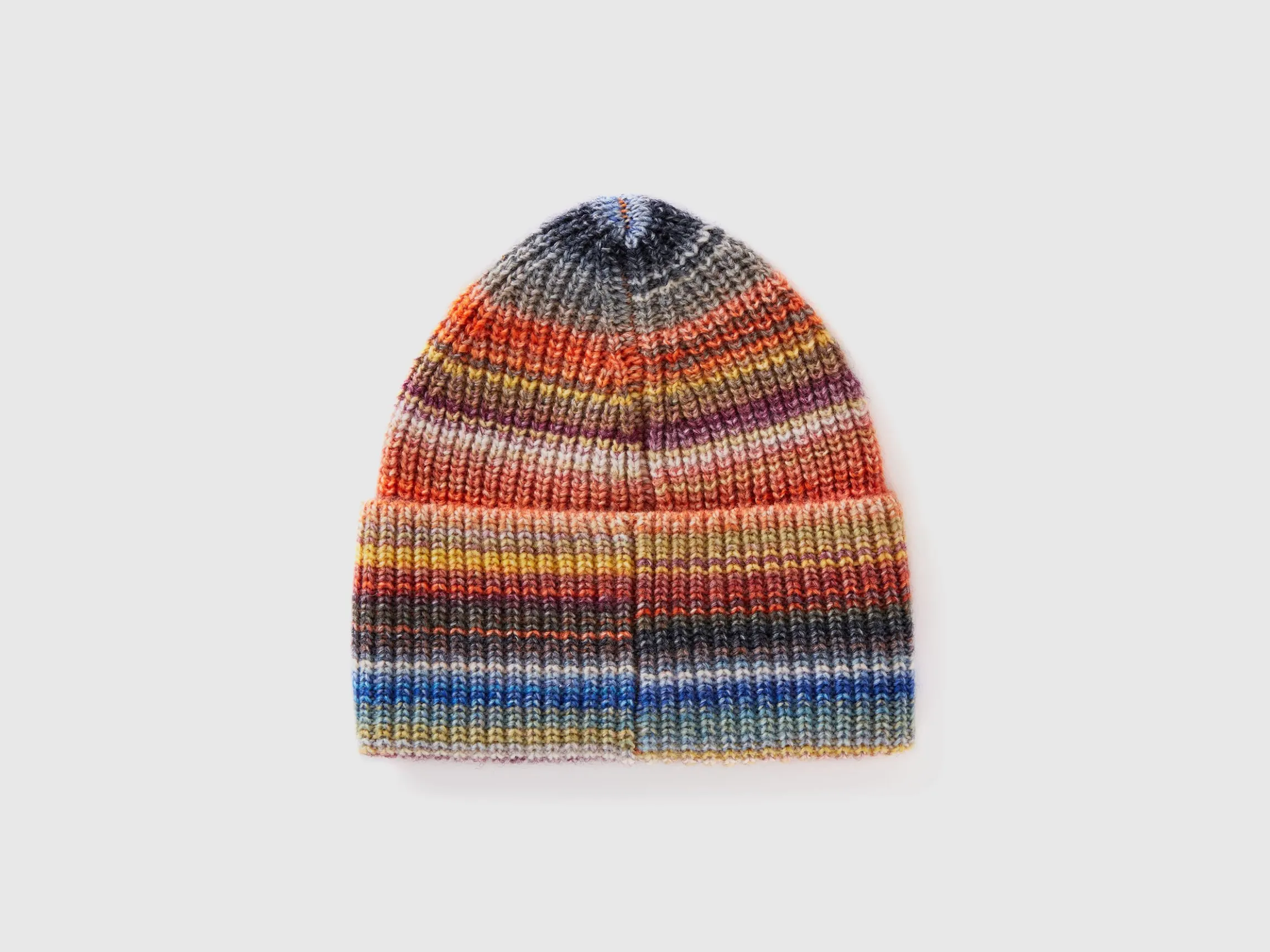 Hat in multicolored wool blend