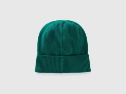 Hat in pure Merino wool