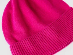 Hat in pure Merino wool