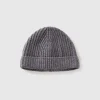 Hat in pure virgin wool