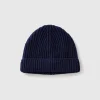 Hat in pure virgin wool