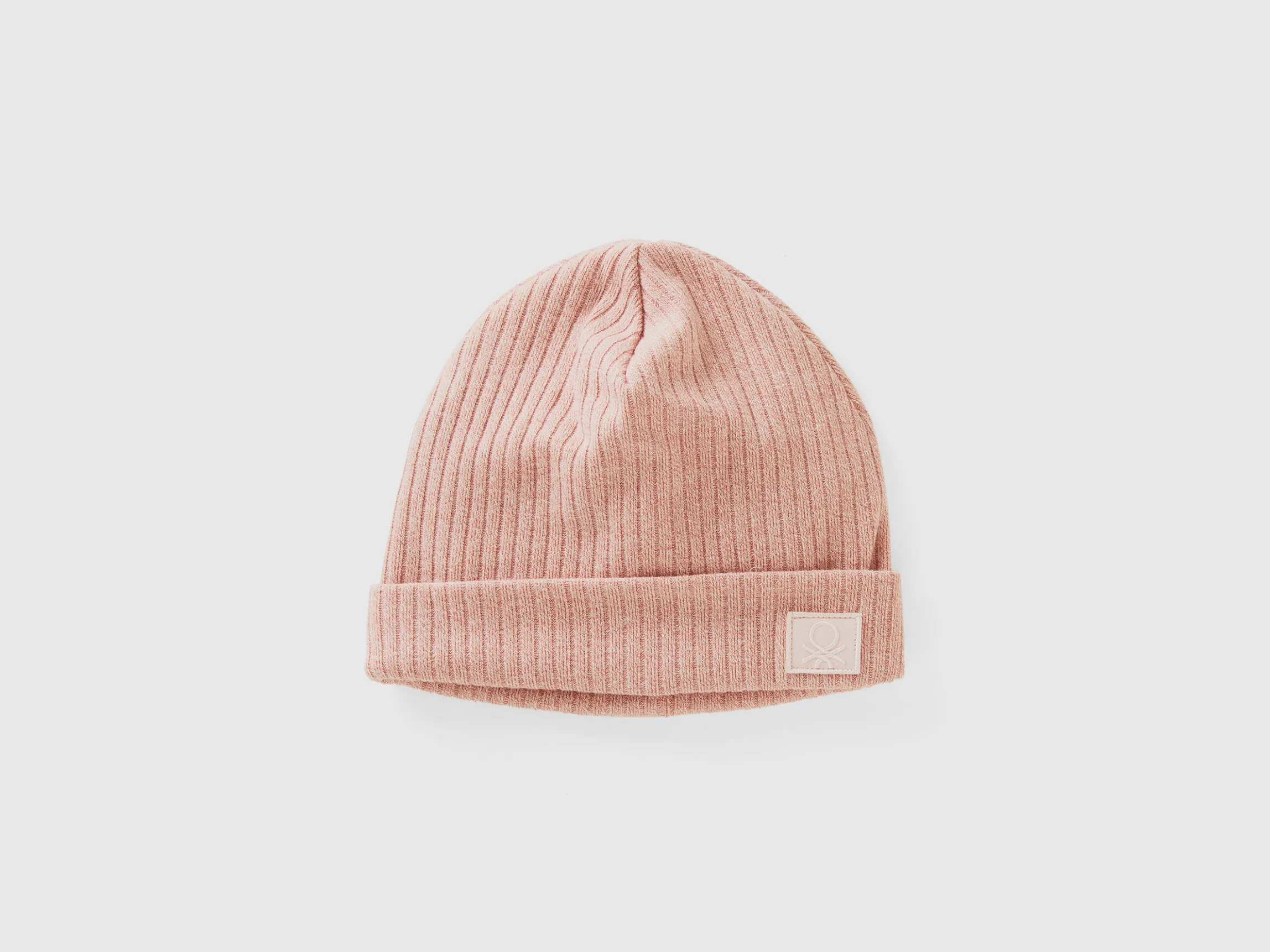 Hat in stretch viscose blend