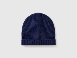 Hat in wool blend