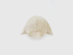 Hat with earflaps