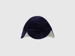 Hat with earflaps