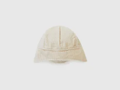 Hat with earflaps