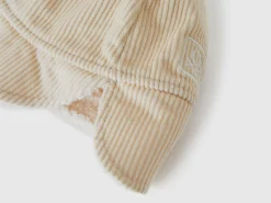Hat with earflaps