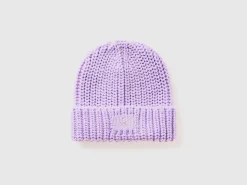 Hat with rhinestone logo