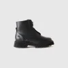 Heavy-duty boots with zipper