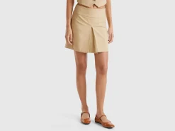 High-waisted mini skirt