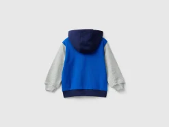 Hoodie with logo