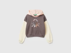 Hoodie with sequins