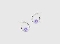 Hoop earrings with roses