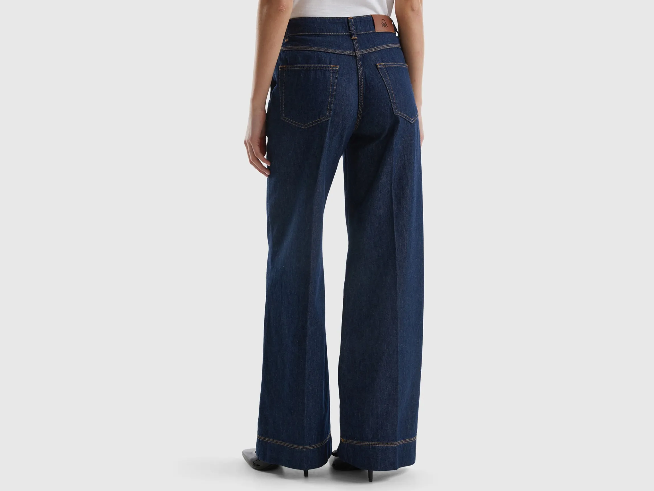 Jeans with wide leg