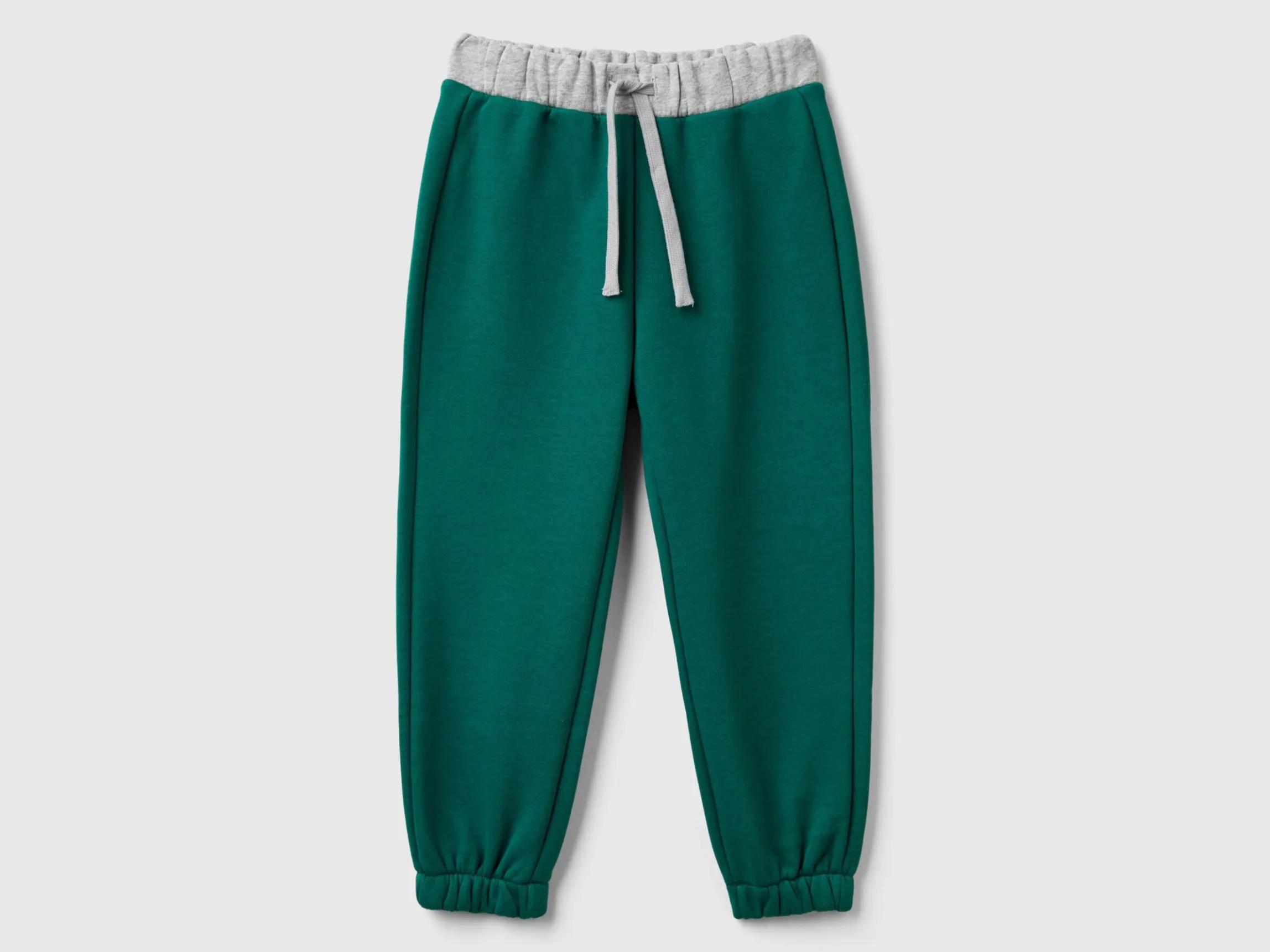Joggers with drawstring