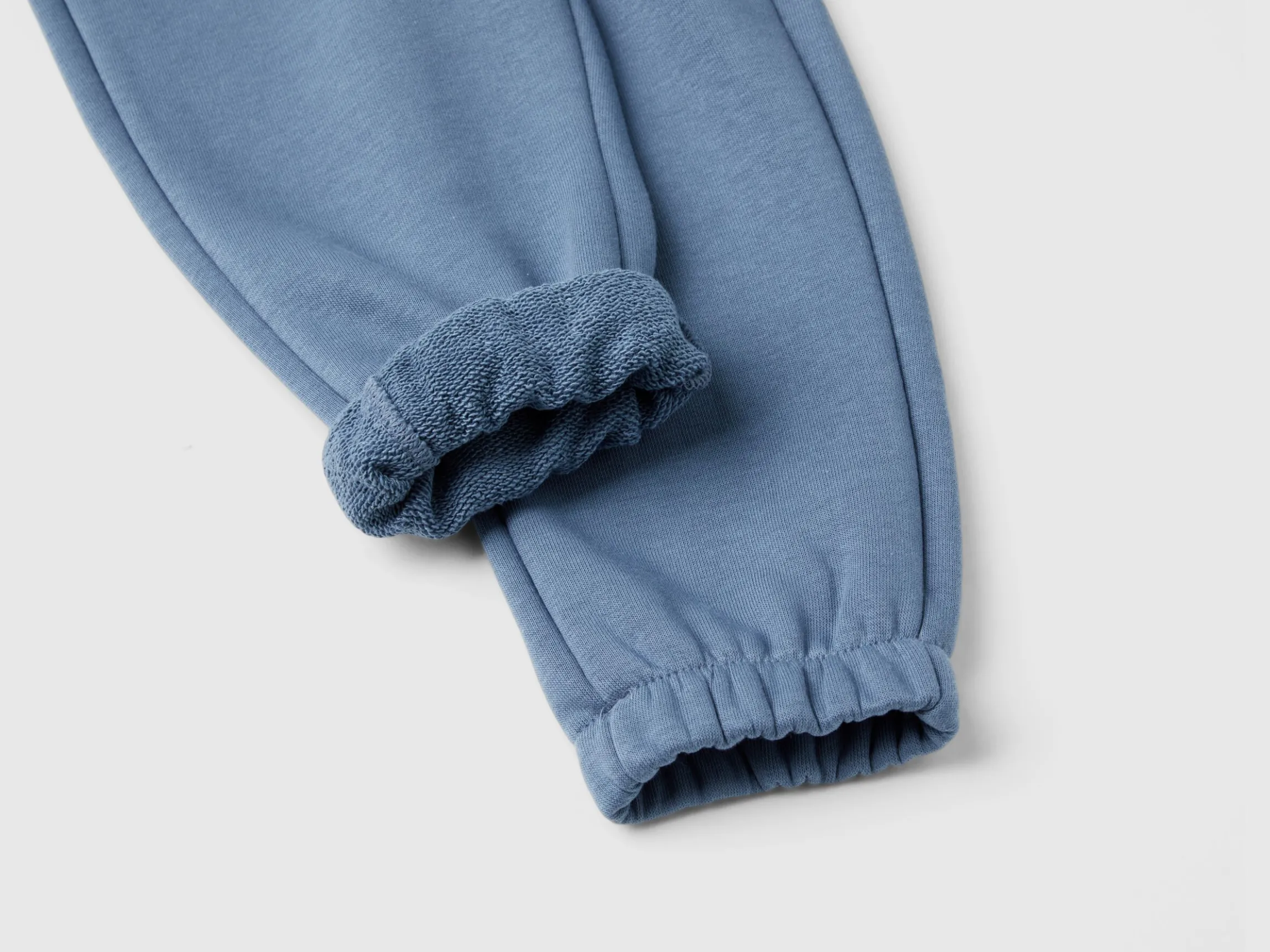 Joggers with drawstring
