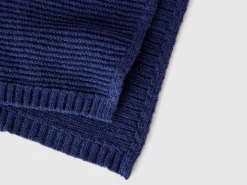 Knit scarf in stretch wool blend