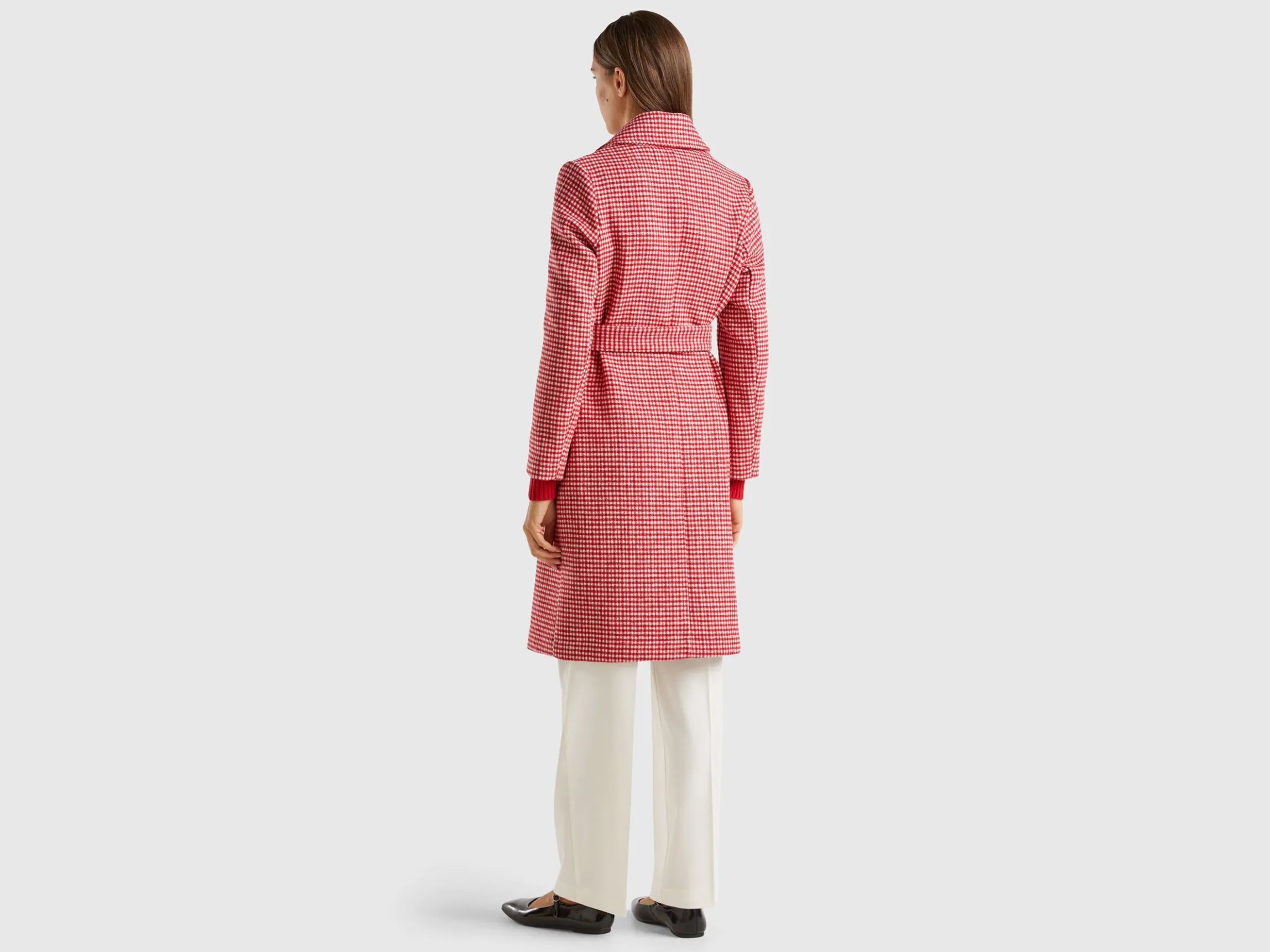 Lightweight houndstooth coat