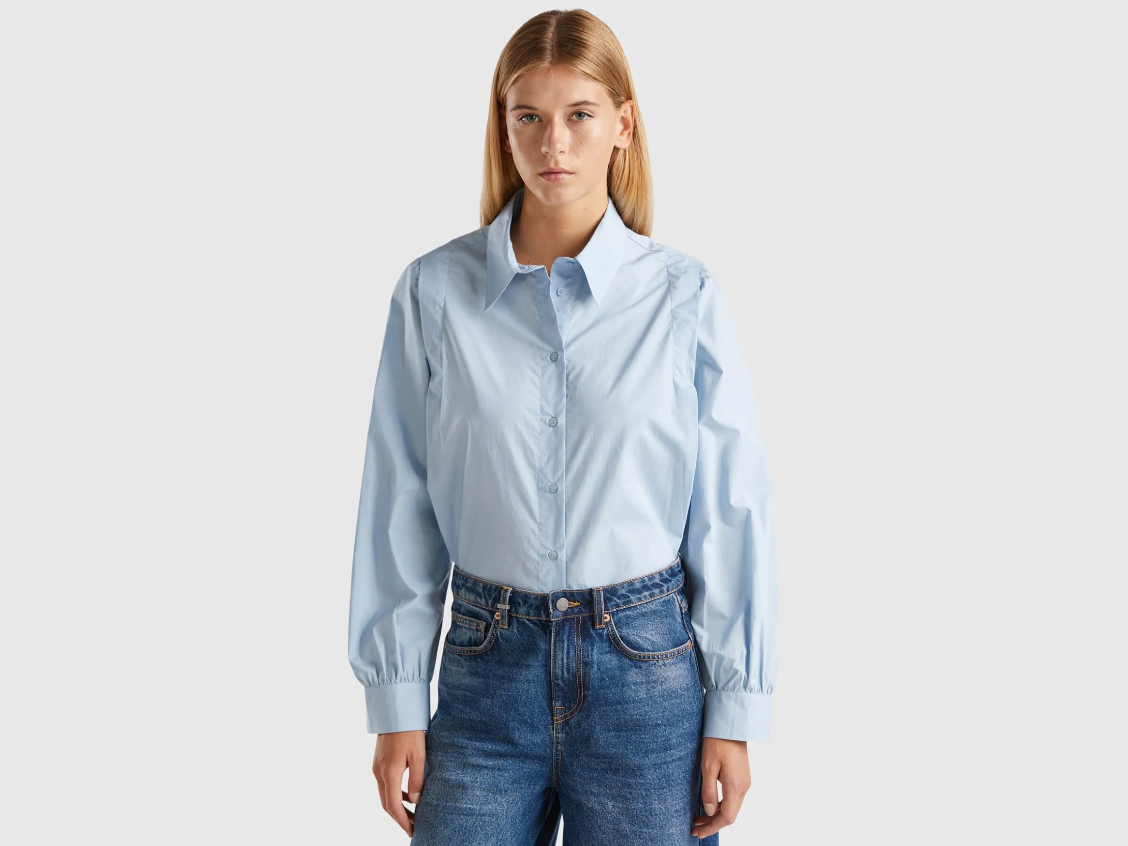 Lightweight shirt in pure cotton