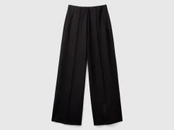 Lightweight sweatpants in cotton and Modal® blend