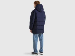 Long puffer jacket with recycled feathers