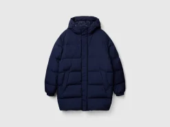 Long puffer jacket with recycled feathers