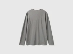 Long sleeve t-shirt in 100% cotton