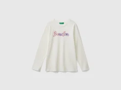 Long sleeve t-shirt with glittery print