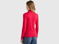 Long sleeve t-shirt with high neck