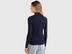 Long sleeve t-shirt with high neck