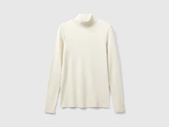 Long sleeve t-shirt with high neck