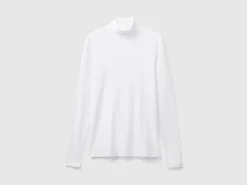 Long sleeve t-shirt with high neck